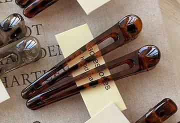 Large duck bill side bang clip