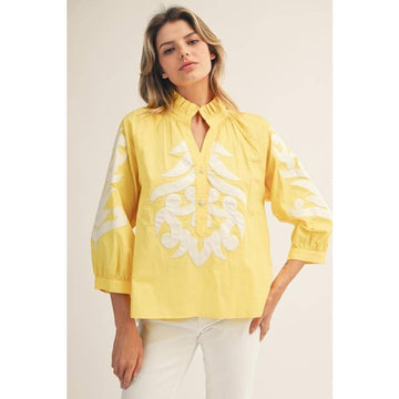 Baroque Bloom Applique Detail Top in 2 Colors