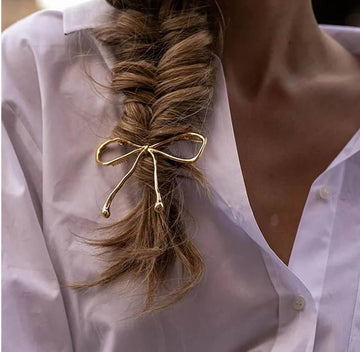 Minimalist Bow Golden Hairclip